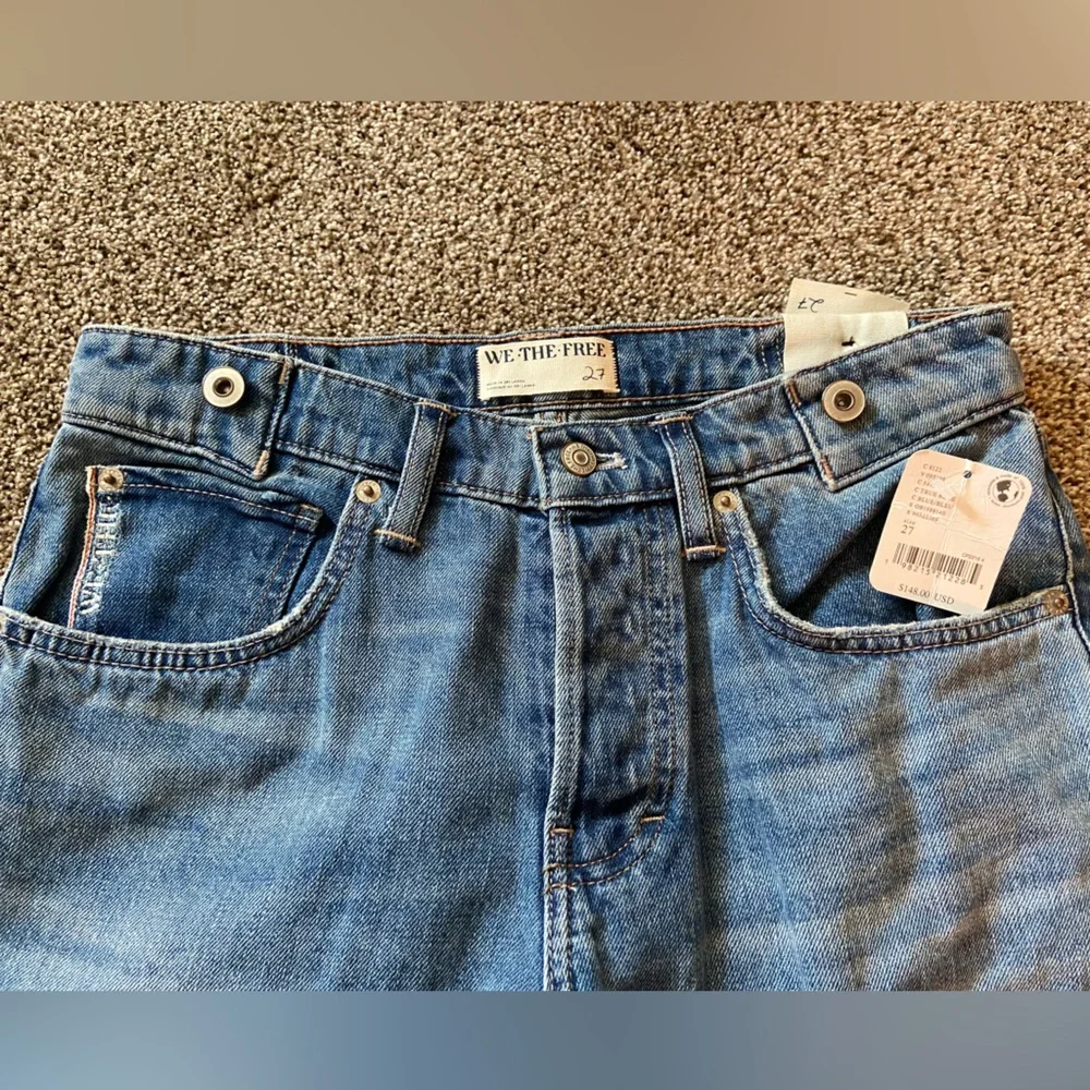 We The Free Slim Shade Selvedge Jeans 
Color: True Blue
Brand New Never Worn - Picture 3 of 10